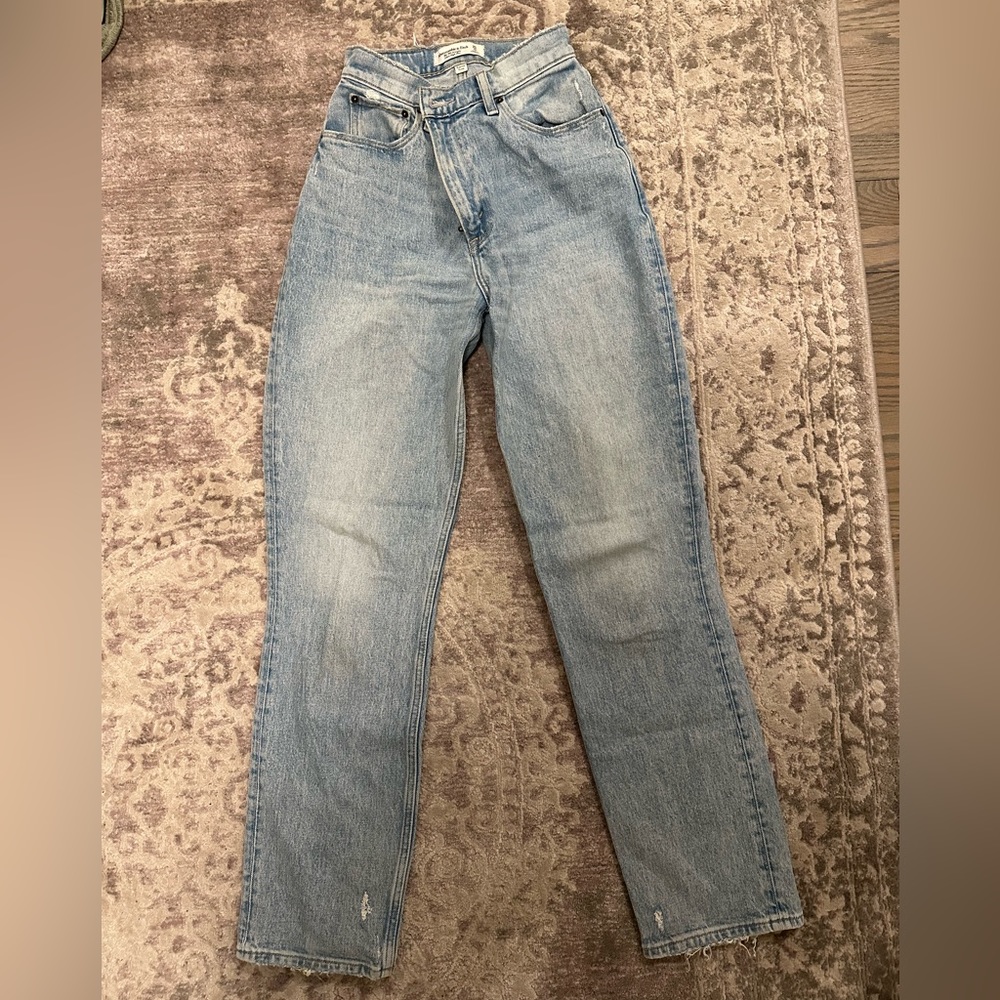 Abercrombie & Fitch 90s straight curve love